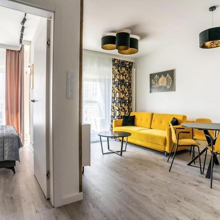 Mennica Residence - City Center - Golden Apartments ワルシャワ エクステリア 写真